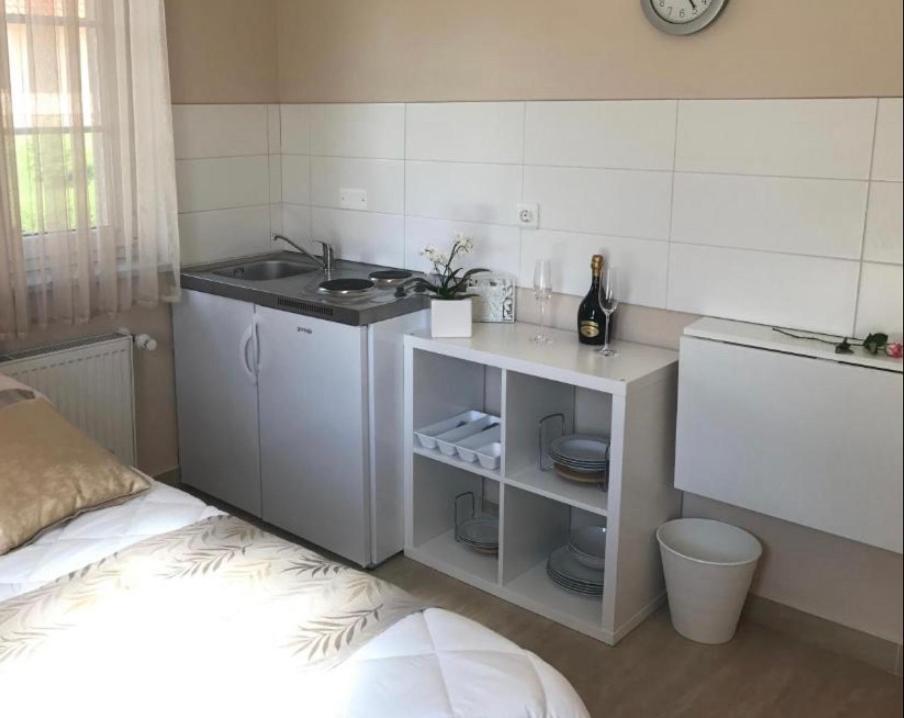 Linden Garden Apartment Postojna Ngoại thất bức ảnh