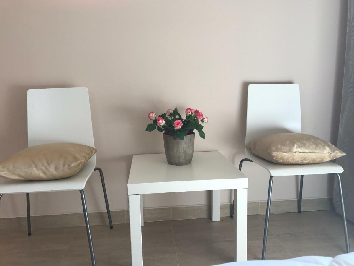 Linden Garden Apartment Postojna Ngoại thất bức ảnh